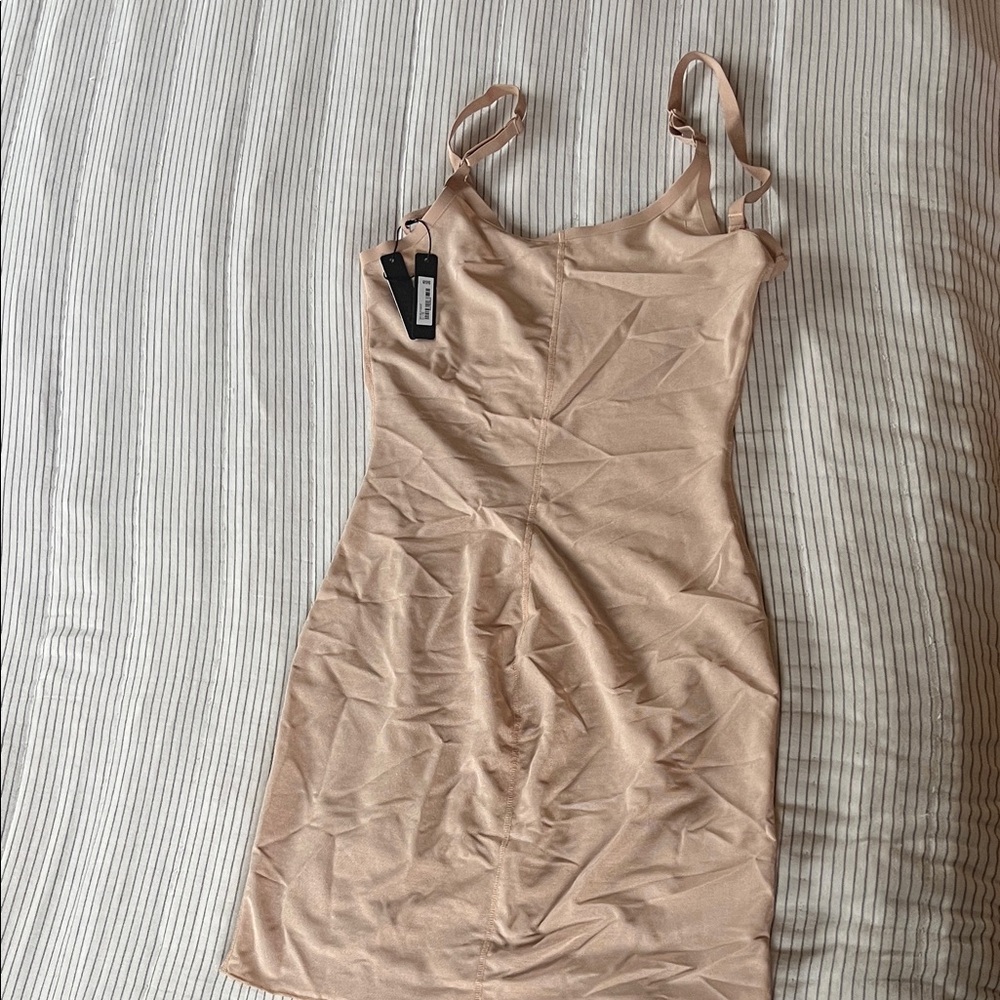 NWT Skims slip shapewear